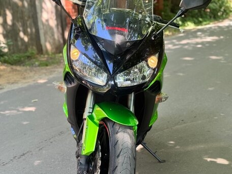 2011 Kawasaki Z 1000, зелёный, 590000 рублей, вид 3