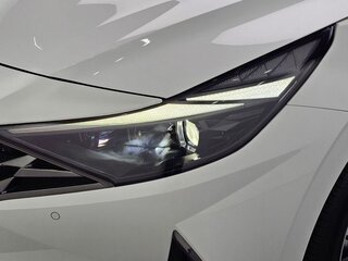 2022 Hyundai Avante VII, белый, 1680000 рублей, вид 5