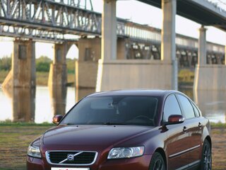 2008 Volvo S40 II Рестайлинг, красный, 750000 рублей, вид 4