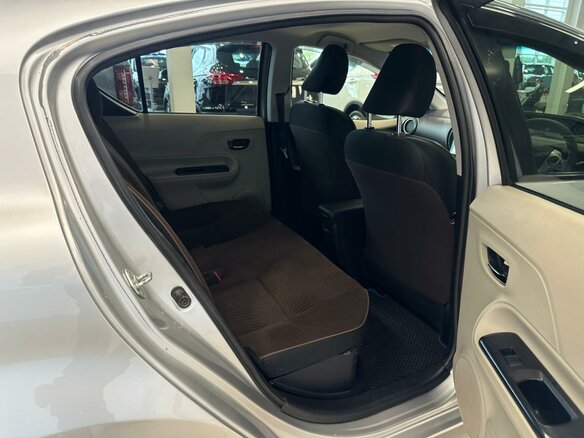 2014 Toyota Aqua I, серый, 1099999 рублей - вид 18