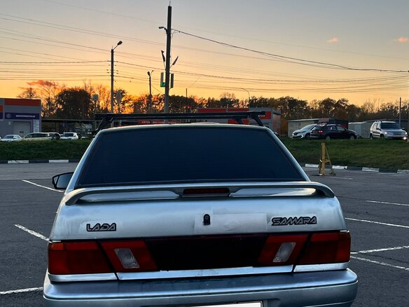 2009 Lada (ВАЗ) 2115, серебристый, 160000 рублей - вид 2