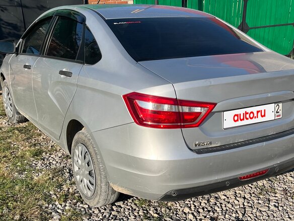 2018 Lada (ВАЗ) Vesta I, серебристый, 645000 рублей - вид 3