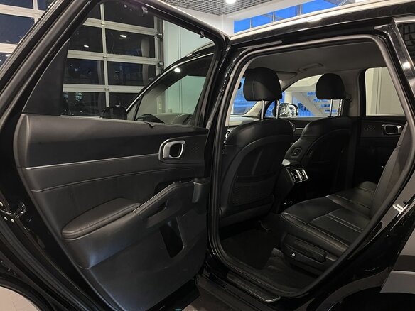 2021 Kia Sorento IV, чёрный - вид 21