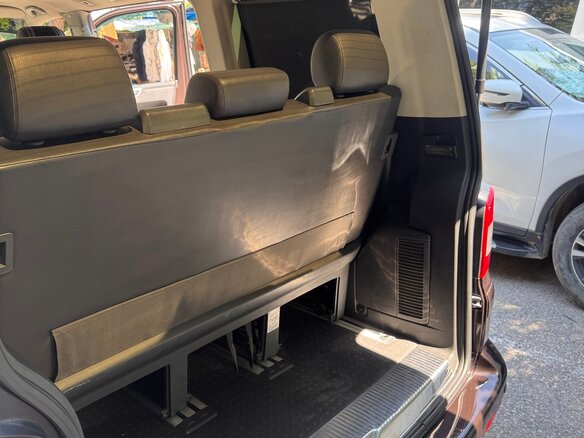 2008 Volkswagen Multivan T5, коричневый, 1580000 рублей - вид 20