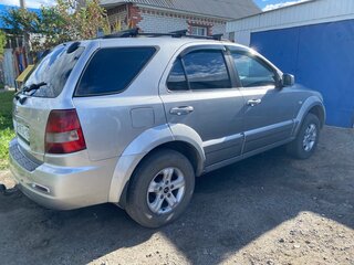 2004 Kia Sorento 4-speed I, серебристый, 620000 рублей, вид 4
