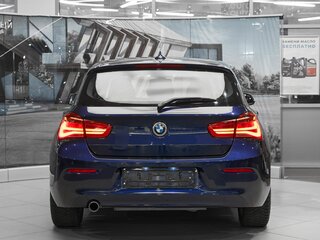 2017 BMW 1 серии 118i II (F20/F21) Рестайлинг, синий, 1399000 рублей, вид 5