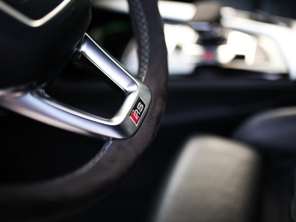 2020 Audi RS 4 IV (B9) Рестайлинг, синий, 5999999 рублей - вид 17