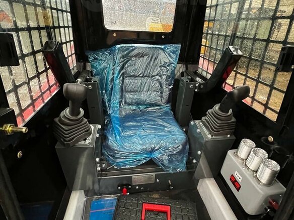 2026 Bobcat 553, белый - вид 10