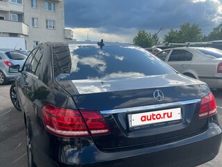 2013 Mercedes-Benz E-Класс 200 IV (W212, S212, C207) Рестайлинг, чёрный, 1500000 рублей, вид 2
