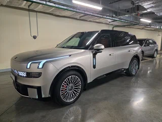 2025 Lynk & Co 900, бежевый, 8250000 рублей, вид 1