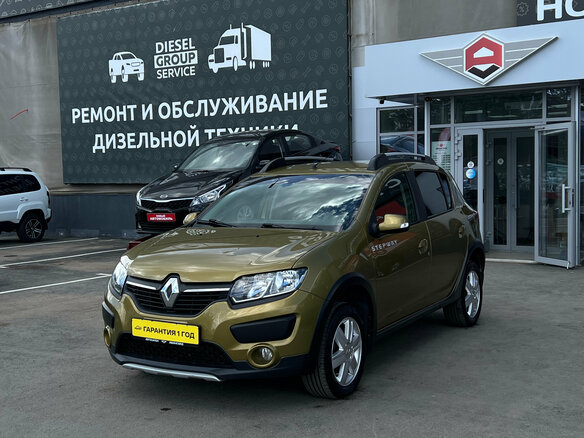 2017 Renault Sandero Stepway II, золотистый - вид 2