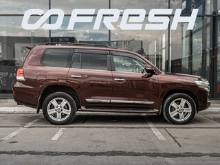 2016 Toyota Land Cruiser 200 Series Рестайлинг 2, коричневый, 5990000 рублей, вид 5