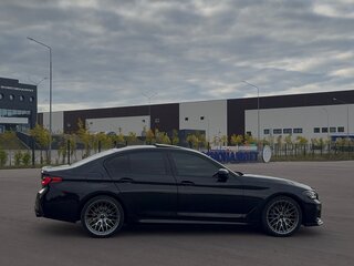 2021 BMW 5 серии 530i xDrive VII (G30/G31/G38) Рестайлинг, чёрный, 4400000 рублей, вид 4