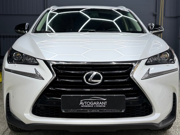 2017 Lexus NX 200 I Рестайлинг, белый, 2600000 рублей
