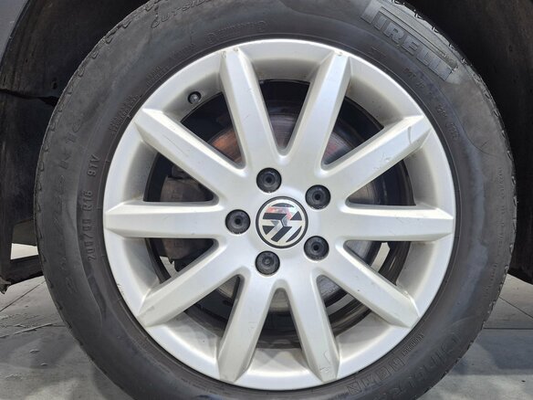2010 Volkswagen Jetta V, чёрный, 699000 рублей - вид 21
