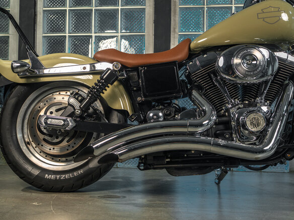 2004 Harley-Davidson Dyna Glide Custom, бежевый, 700000 рублей - вид 21