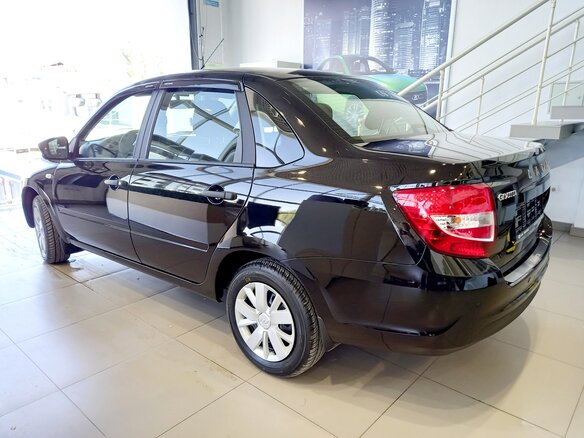 2025 Lada (ВАЗ) Granta I Рестайлинг, чёрный, 1097500 рублей - вид 1