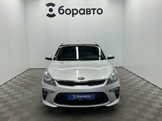 2017 Kia Rio IV, серебристый, 960000 рублей, вид 2