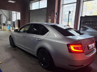 2020 Skoda Octavia III (A7) Рестайлинг, серебристый, 2500000 рублей, вид 4
