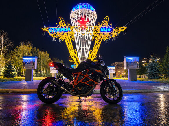 2015 KTM 1290 Super Duke R, чёрный, 650000 рублей - вид 1