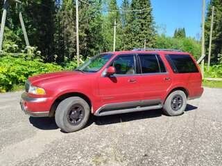 1998 Lincoln Navigator I, красный, 900000 рублей, вид 3