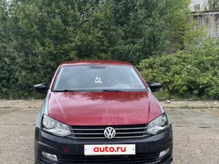 2018 Volkswagen Polo V Рестайлинг, пурпурный, 500000 рублей, вид 2