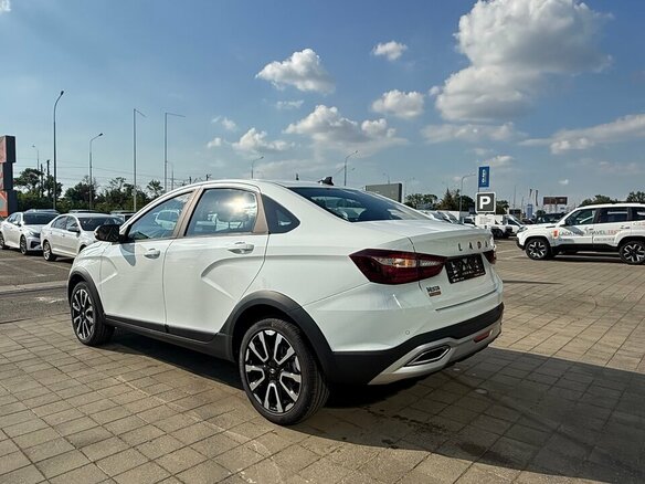2026 Lada (ВАЗ) Vesta Cross I Рестайлинг (NG), белый - вид 4