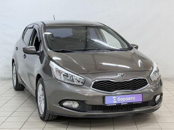 2013 Kia Ceed II, коричневый, 999000 рублей - вид 2