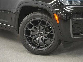 2026 Jeep Grand Cherokee V (WL) Рестайлинг, чёрный, 10990000 рублей, вид 3