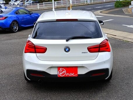 2017 BMW 1 серии 118i II (F20/F21) Рестайлинг, белый, 1480000 рублей, вид 4