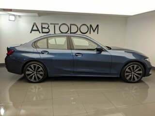 2025 BMW 3 серии 320i VII (G2x) Рестайлинг 2, синий, 5930000 рублей, вид 5