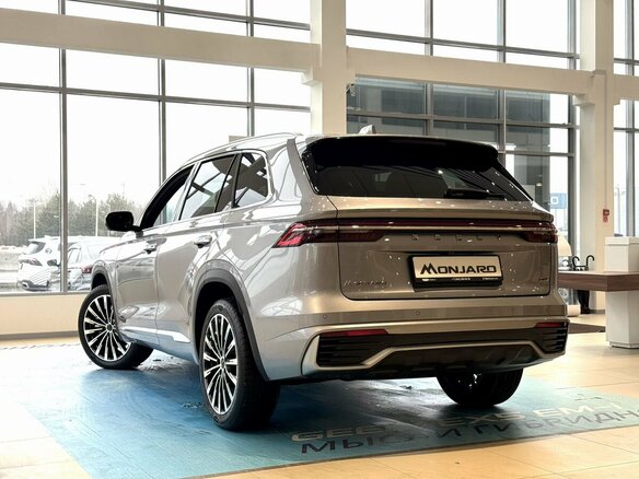 2026 Geely Monjaro, серебристый - вид 5