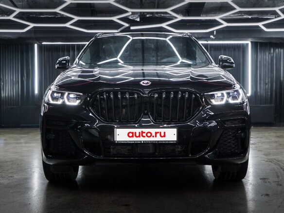 2023 BMW X6 40i III (G06), чёрный, 11500000 рублей - вид 1