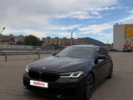 2021 BMW 5 серии 530i VII (G30/G31/G38) Рестайлинг, синий, 4850000 рублей, вид 1