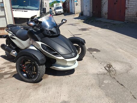 2008 BRP Can-Am Spyder, серебристый, 750000 рублей, вид 4