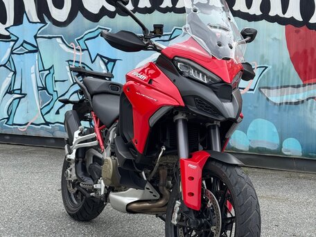 2021 Ducati Multistrada V4, красный, 1700000 рублей, вид 1
