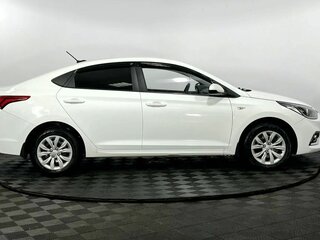 2018 Hyundai Solaris II, белый, 1370000 рублей, вид 5
