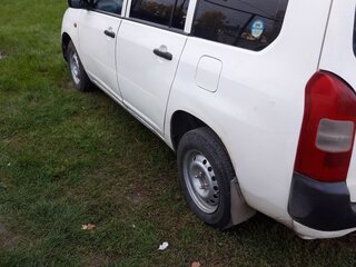 2003 Toyota Probox I, белый, 350000 рублей, вид 5
