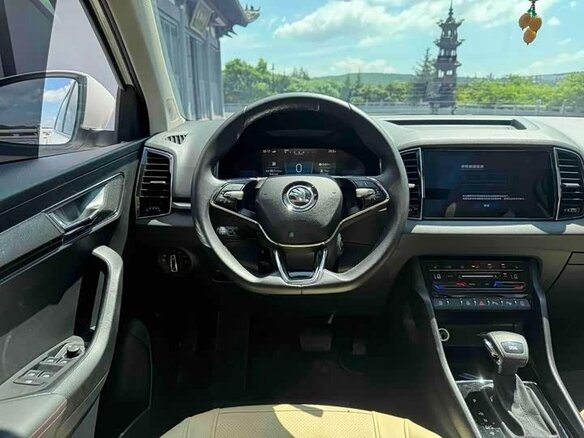 2022 Skoda Karoq I Рестайлинг, белый - вид 8