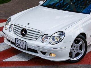 2005 Mercedes-Benz E-Класс 500 III (W211, S211), белый, 2999999 рублей, вид 3