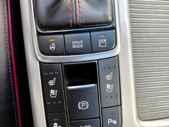 2019 Kia Optima IV Рестайлинг, белый, 2150000 рублей - вид 16