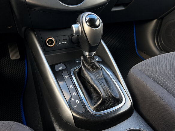 2011 Kia Cerato 6-speed II, серебристый, 650000 рублей - вид 14