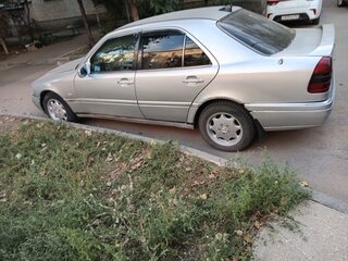 1996 Mercedes-Benz C-Класс 180 (PMS) I (W202), серебристый, 150000 рублей, вид 4