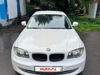 2011 BMW 1 серии 116i I (E81/E82/E87/E88) Рестайлинг, белый, 800000 рублей, вид 1