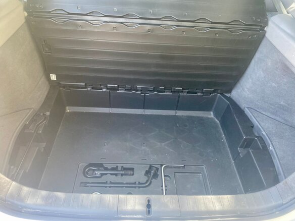 2010 Toyota Prius JDM II Рестайлинг (XW20), белый, 950000 рублей - вид 23