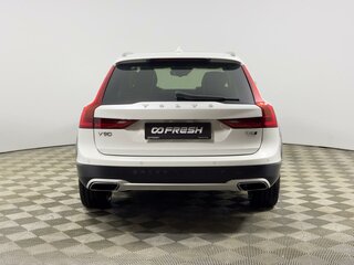 2018 Volvo V90 Cross Country I, белый, 3343900 рублей, вид 4