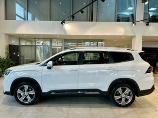 2026 Geely Okavango I Рестайлинг, белый, 4085990 рублей, вид 4
