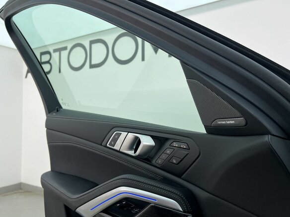 2026 BMW X6 40d III (G06) Рестайлинг, чёрный - вид 17
