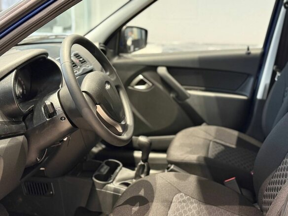 2026 Lada (ВАЗ) Granta I Рестайлинг, синий, 1114357 рублей - вид 4