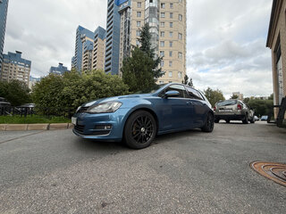 2013 Volkswagen Golf VII, голубой, 1400000 рублей, вид 2